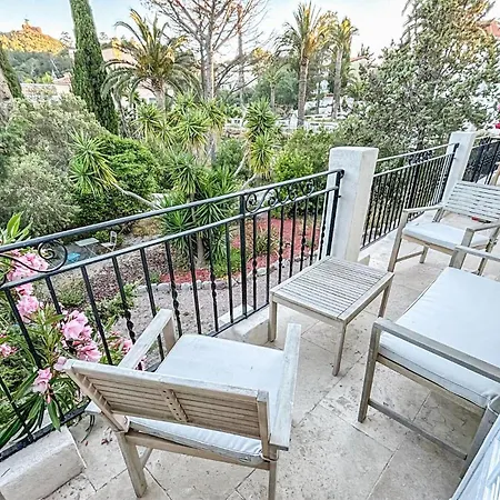 Awesome In Saint-raphael With Kitchen * Saint-Raphael (Var)